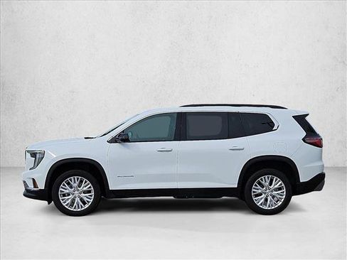 Used 2026 GMC Acadia Elevation w/ Elevation Premium Package FWD image 8