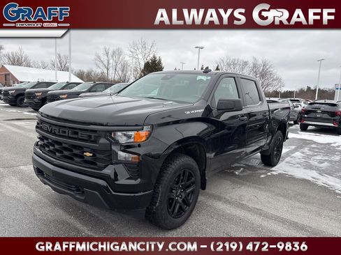 New 2025 Chevrolet Silverado 1500 Custom image 1