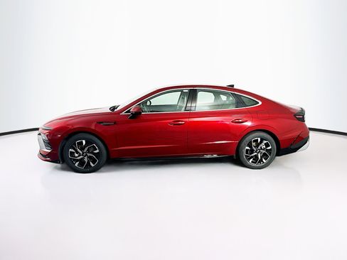 Used 2025 Hyundai Sonata SEL FWD image 4