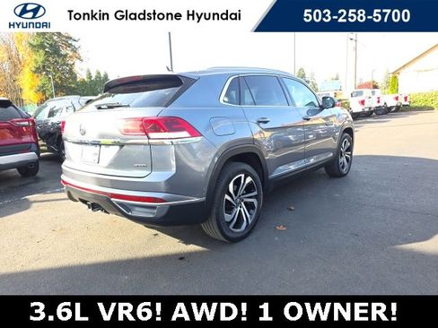 Used 2020 Volkswagen Atlas Cross Sport SEL Premium image 5