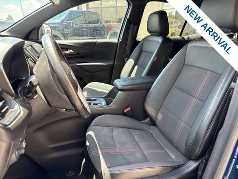 Used 2022 Chevrolet Equinox RS w/ LPO, Floor Liner Package FWD image 16