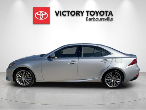 Used 2016 Lexus IS 300 AWD image 2
