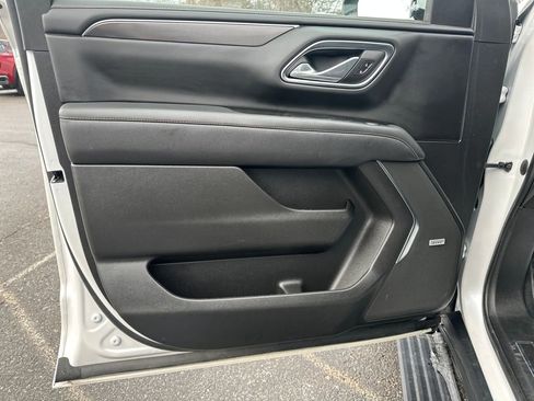 Used 2023 GMC Yukon XL AT4 w/ AT4 Premium Plus Package image 10