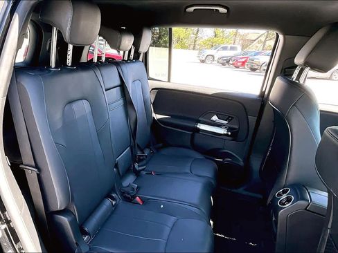 Used 2023 Mercedes-Benz EQB 250+ image 17