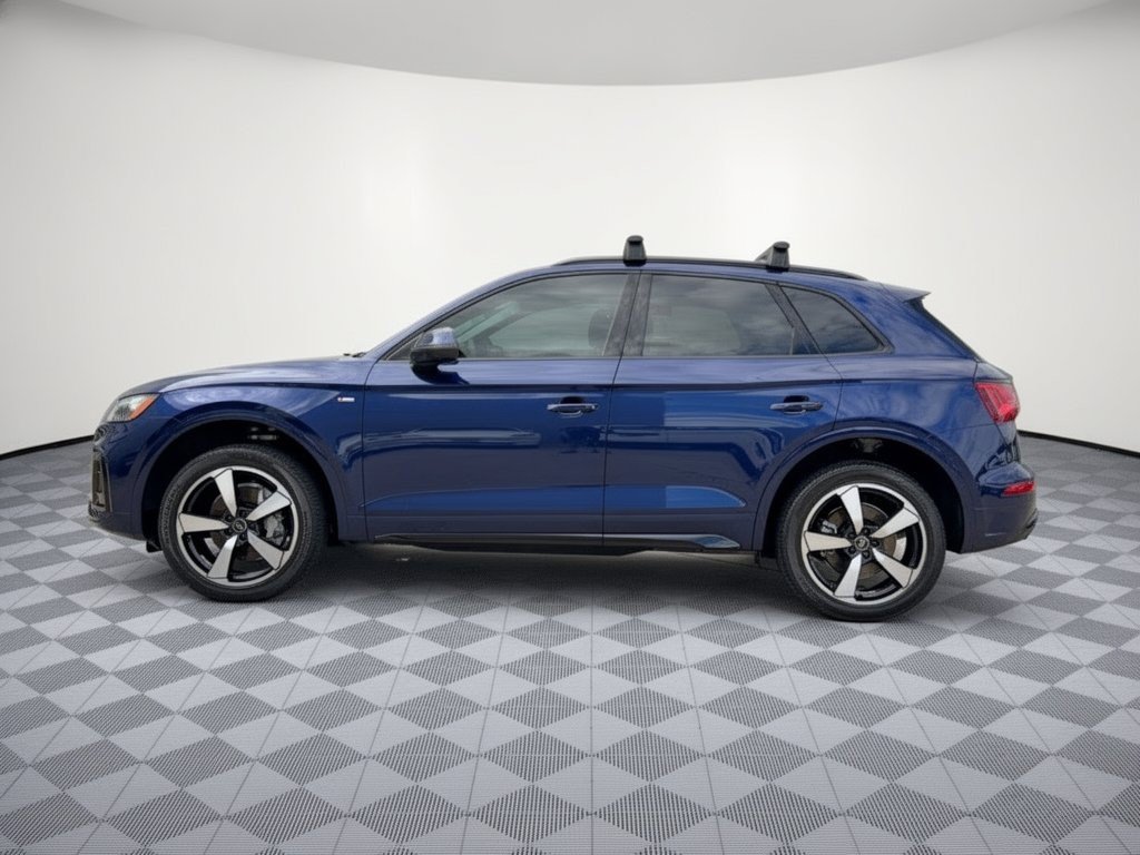Used 2023 Audi Q5 2.0T Premium Plus w/ Premium Plus Package AWD/4WD image 2