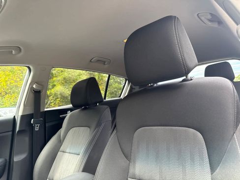 Used 2021 Kia Sportage LX image 15
