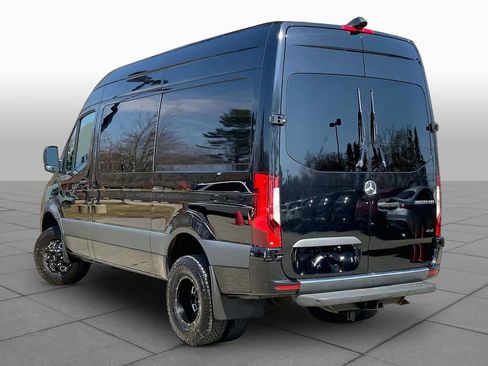 Used 2022 Mercedes-Benz Sprinter 3500 image 12