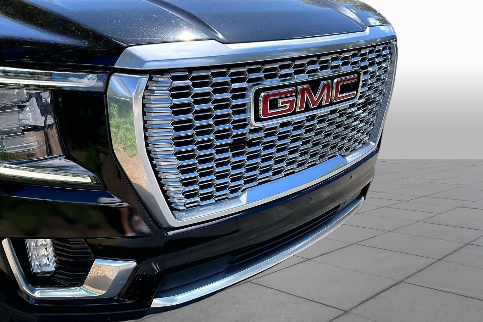 Used 2022 GMC Yukon Denali AWD/4WD image 36