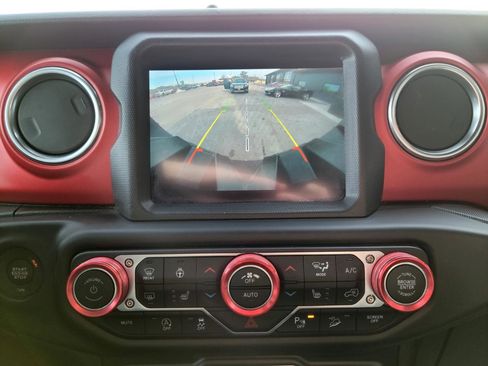 Used 2019 Jeep Wrangler Unlimited Rubicon image 11