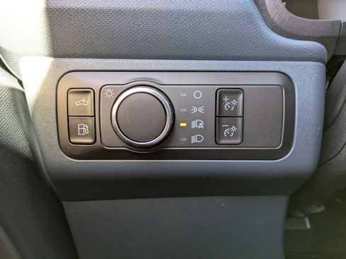 New 2025 Ford Maverick XL image 24