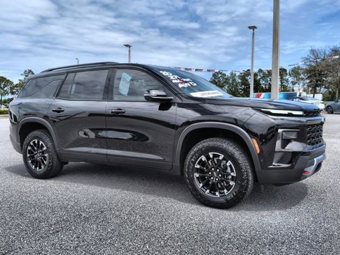 Used 2026 Chevrolet Traverse Z71 w/ Enhanced Driving Package image 3