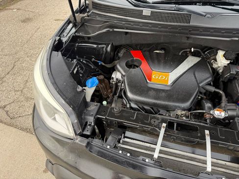 Used 2015 Kia Soul image 28