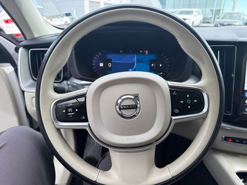 Used 2024 Volvo XC60 B5 Core w/ Protection Package Premier AWD/4WD image 9