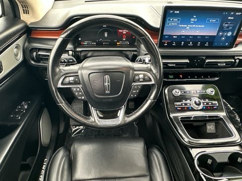 Used 2022 Lincoln Nautilus Reserve w/ Equipment Group 202A image 14