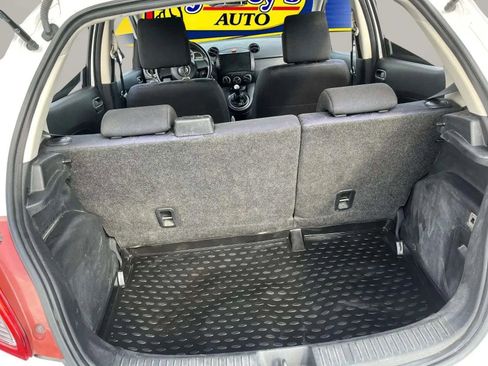 Used 2011 MAZDA MAZDA2 Sport image 7