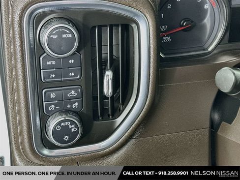 Used 2021 Chevrolet Silverado 1500 RST AWD/4WD image 10