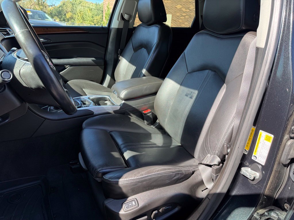 Used 2014 Cadillac SRX Luxury w/ Driver Awareness Package AWD/4WD image 26