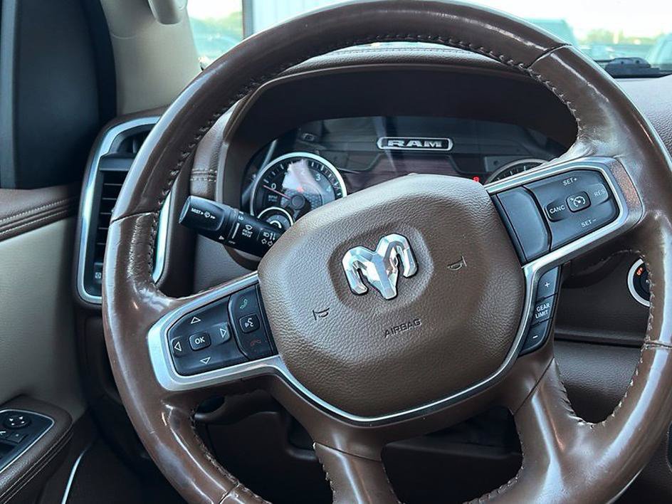 Used 2020 RAM 1500 Laramie AWD/4WD image 9