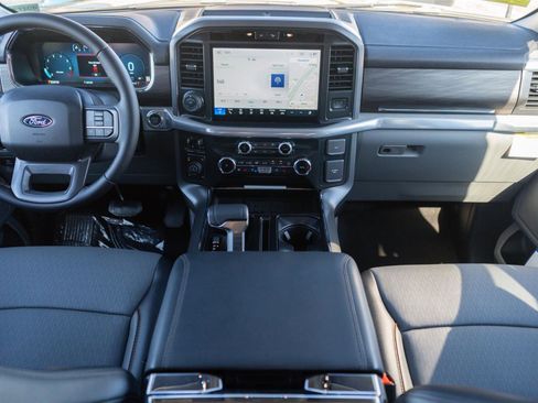 Used 2025 Ford F150 Lariat w/ Equipment Group 501A Mid image 20