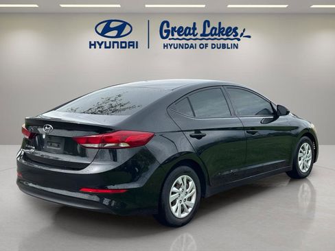 Used 2018 Hyundai Elantra SE FWD image 5