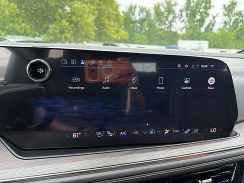 New 2026 Chevrolet Suburban Premier w/ Sun And Tow Package AWD/4WD image 50
