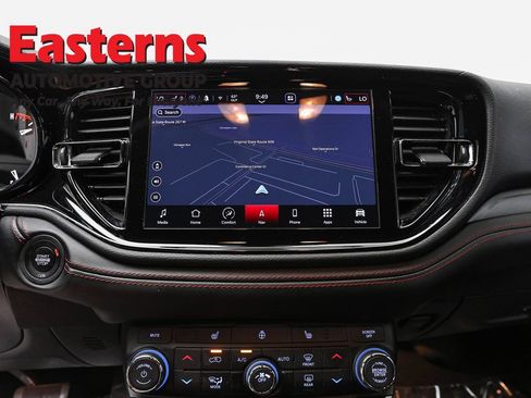 Used 2025 Dodge Durango GT RWD image 12