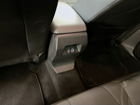 Used 2024 Subaru Crosstrek 2.0i Premium image 29