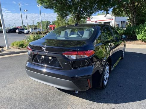 Used 2025 Toyota Corolla LE FWD image 8