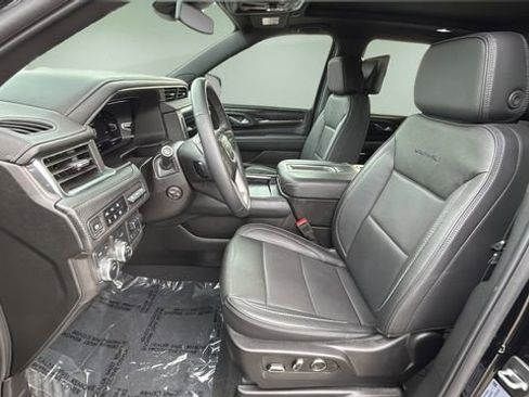 Certified 2024 GMC Yukon XL Denali w/ Max Trailering Package image 18