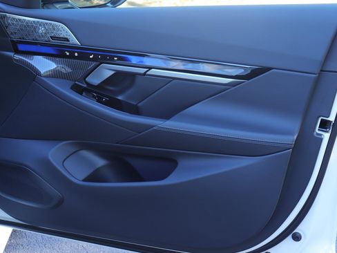 New 2026 BMW M5 w/ Carbon Package image 20