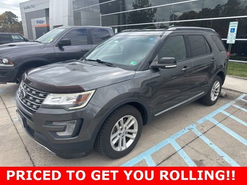 Used 2017 Ford Explorer XLT w/ Equipment Group 201A image 1