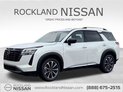 New 2026 Nissan Pathfinder Platinum w/ Cargo Package
