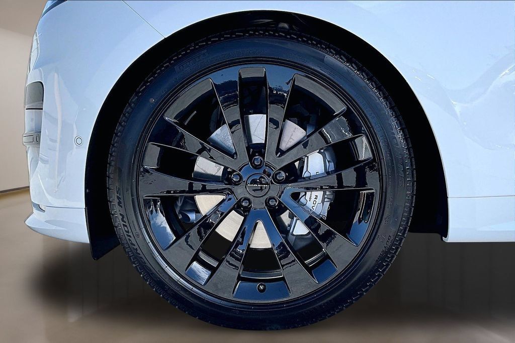 New 2026 Land Rover Range Rover Sport Dynamic SE AWD/4WD image 13