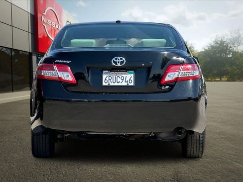 Used 2011 Toyota Camry LE w/ LE Extra-Value Pkg FWD image 8