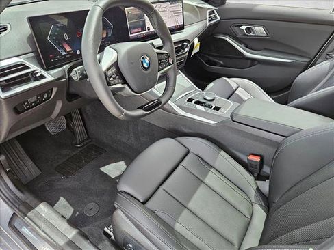 Used 2025 BMW 330i Sedan w/ Convenience Package image 9
