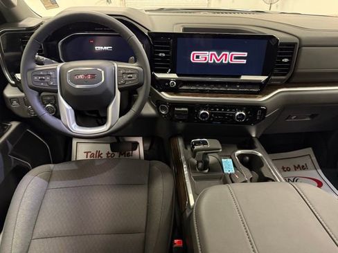 New 2026 GMC Sierra 1500 Elevation image 18