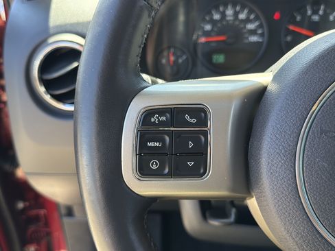 Used 2012 Jeep Patriot Latitude w/ Sun/Sound Group AWD/4WD image 15