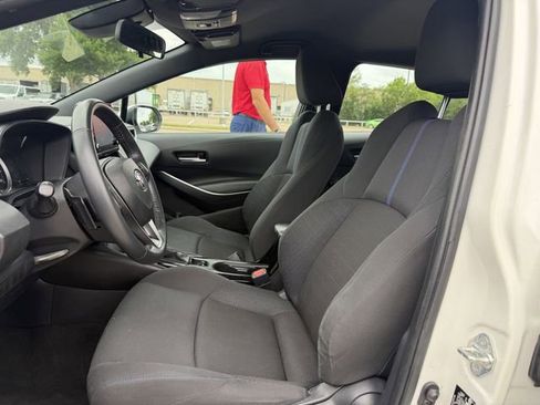 Used 2020 Toyota Corolla SE FWD image 23