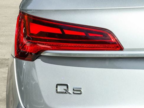 Used 2023 Audi Q5 2.0T Premium Plus w/ Premium Plus Package AWD/4WD image 7