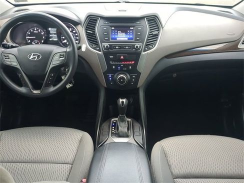 Used 2017 Hyundai Santa Fe Sport image 14