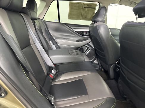 Used 2025 Subaru Outback Onyx Edition AWD/4WD image 26