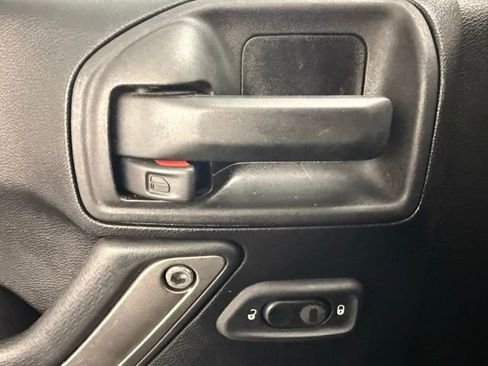 Used 2014 Jeep Wrangler Unlimited Sport w/ Quick Order Package 24S image 27