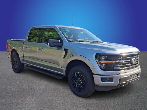 Used 2026 Ford F150 XLT w/ Equipment Group 302A MID AWD/4WD image 3