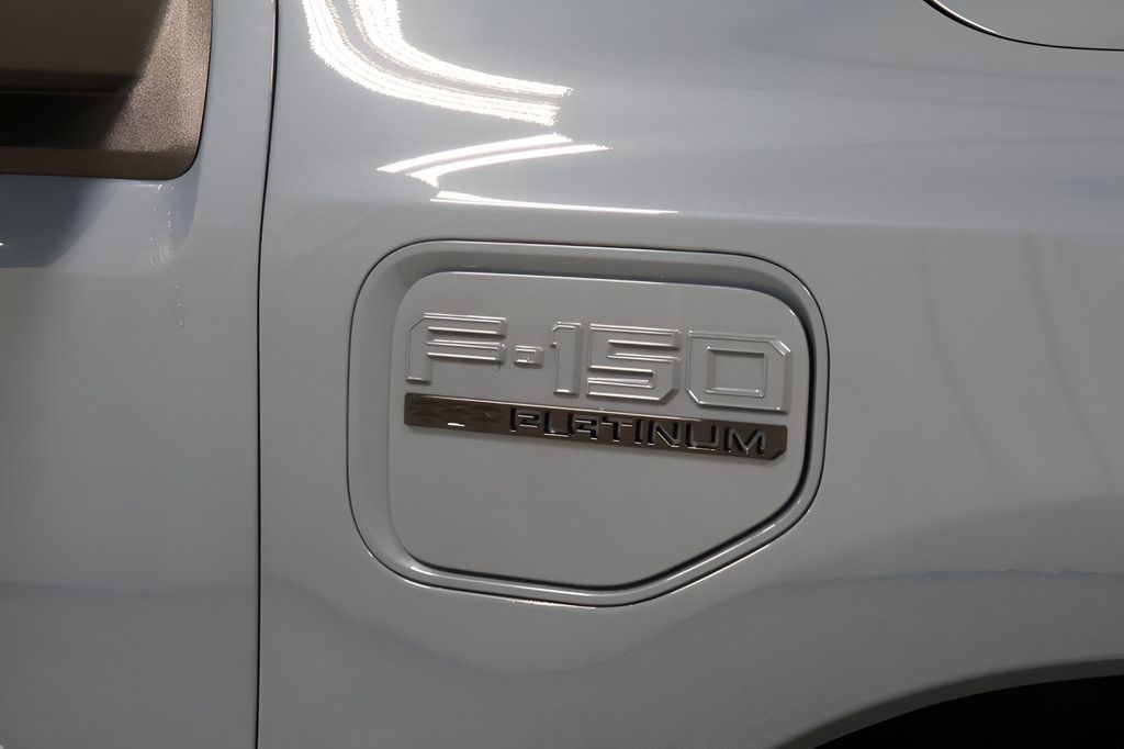 Used 2023 Ford F150 Lightning Platinum AWD/4WD image 38