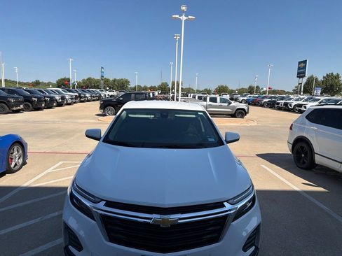 Used 2024 Chevrolet Equinox LT FWD image 7