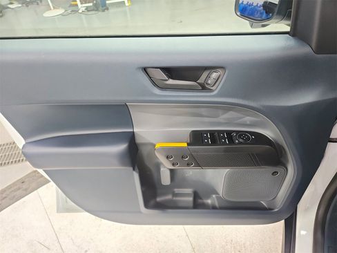 Used 2025 Ford Maverick Tremor image 36