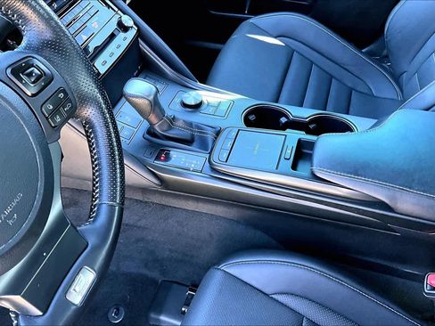 Used 2023 Lexus IS 350 F Sport w/ Navigation Package image 16