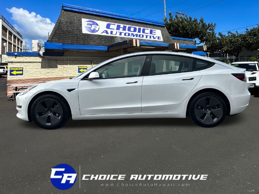 Used 2022 Tesla Model 3 Standard Range RWD image 3