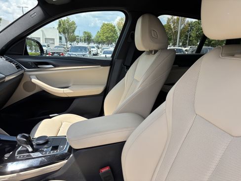 Used 2025 BMW X4 M40i image 16