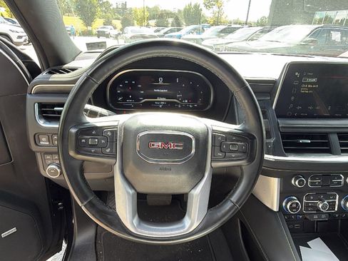 Used 2023 GMC Yukon XL SLT w/ SLT Premium Package AWD/4WD image 29